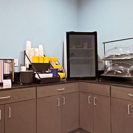 奥古斯塔戈登堡温德姆华美达酒店 奧古斯塔 外观 照片